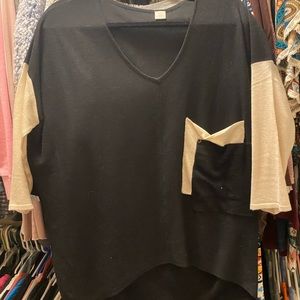 Sweater top. Size M. Boutique.